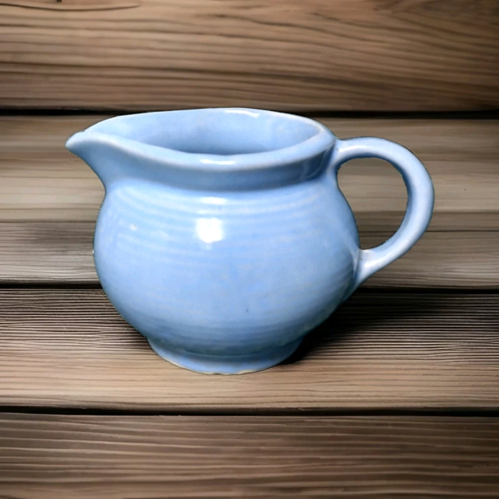 Vintage Shawnee USA Pottery Light Blue Creamer *GOOD CONDITION*